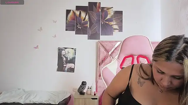 Diosa-afroditan Live XXX chat