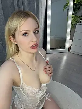 CaseyCumFace – Kamerová šou