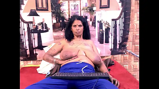 IndianVanya4u2uのライブXXXチャット