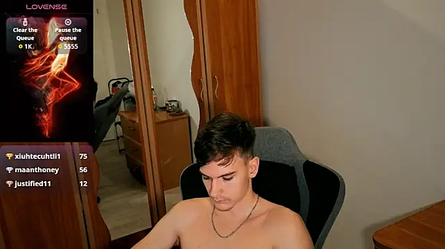 BradyFlint 现场XXX聊天