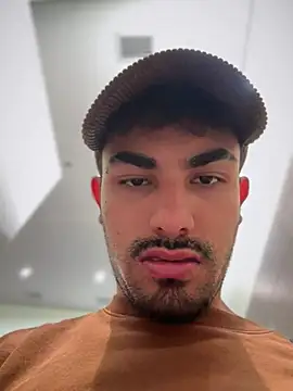 Big_Snake77 Adlı Modelin Canlı XXX Sohbeti