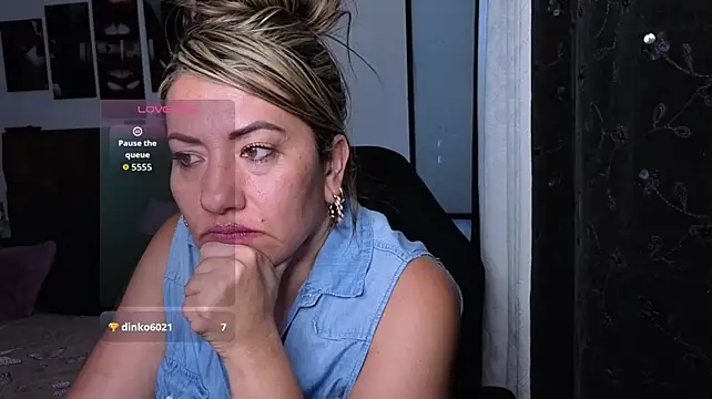 Chat XXX en directo de VictoryMilf