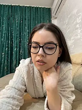 KaylaLewyss – Live XXX-chat