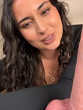Yasmine-blue Live XXX-Chat