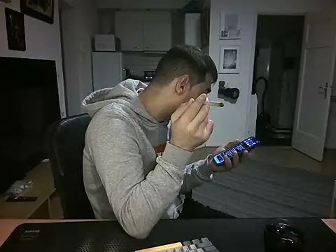 Онлайн чат XXX mihaimichael