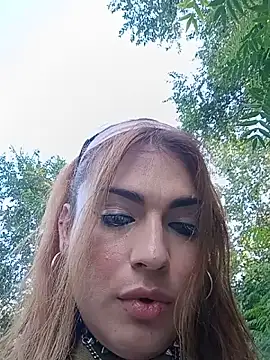 Chat XXX ao vivo de UrHellBri-L