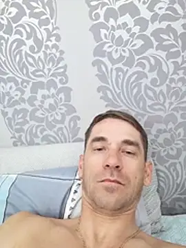 XXX chat uživo modela FreeRider111