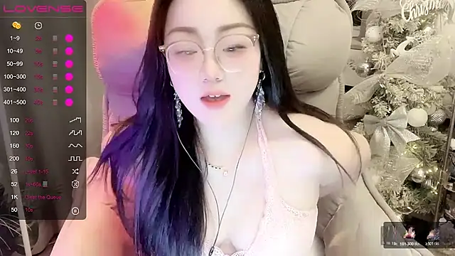 Monica-666888- Show Webcam