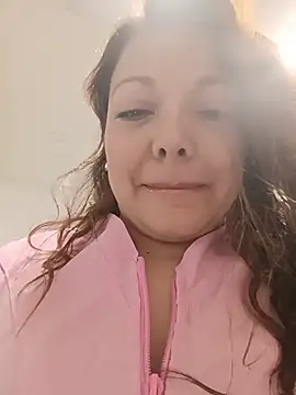 SAMANTHA--02 Adlı Modelin Canlı XXX Sohbeti