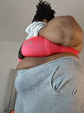 Breisy_bigboobs' Live XXX Chat