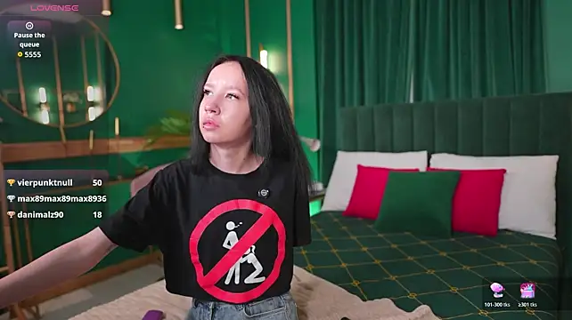 Czat XXX na żywo – Mi_Mi_Mia