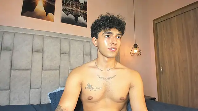 Kairoxxx_ 라이브 XXX 채팅