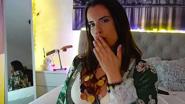 Lora_Chanel webkamerás műsora