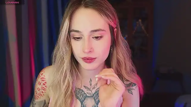 aviva_faith 在線直播表演
