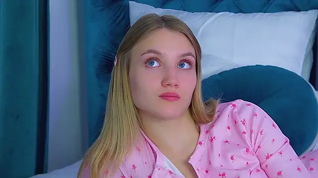 StacyEvances Adlı Modelin Canlı XXX Sohbeti