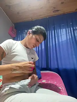 ImCrazzy Adlı Modelin Canlı XXX Sohbeti