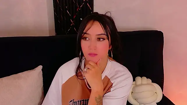 Živý XXX chat EmmyEvans1