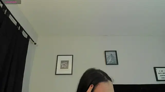 Chat +18 de Sara_B ao vivo