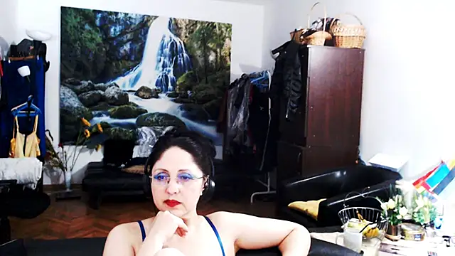 XXX chat uživo modela Imperatriza