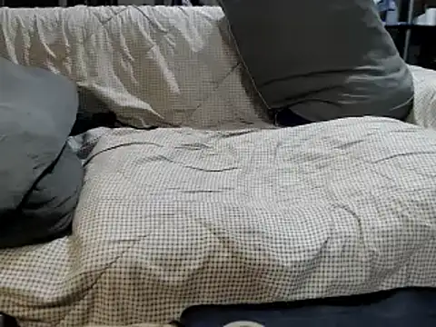 Онлайн чат XXX Trish_CurveCock