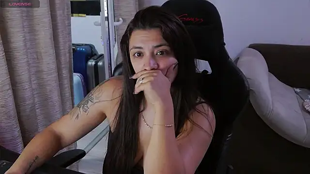 Czat XXX na żywo – LuciaLoca
