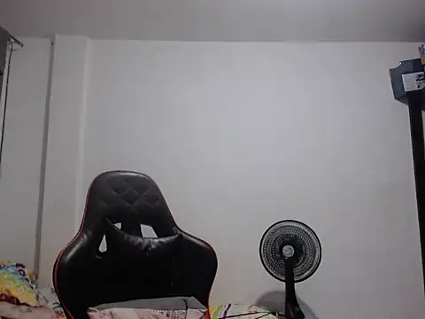 Adriana_0312 라이브 XXX 채팅
