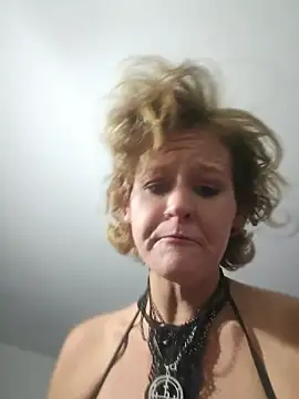 Show Webcam de DustbowlbunnyNympho