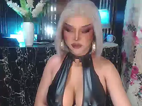Pokazy przed kamerką – krystallVersace