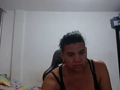 Adriana_0312's Live XXX Chat