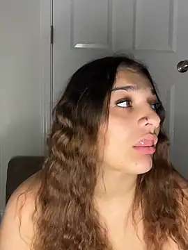 treasurebabii Chat XXX live