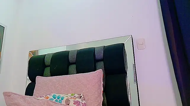 scarlet-jonesx Live XXX-Chat