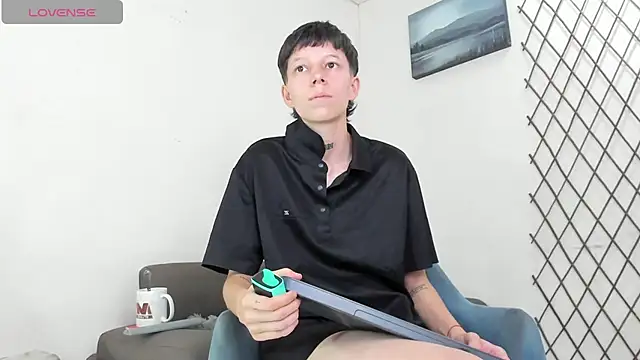 LiamBrown09 live XXX chat