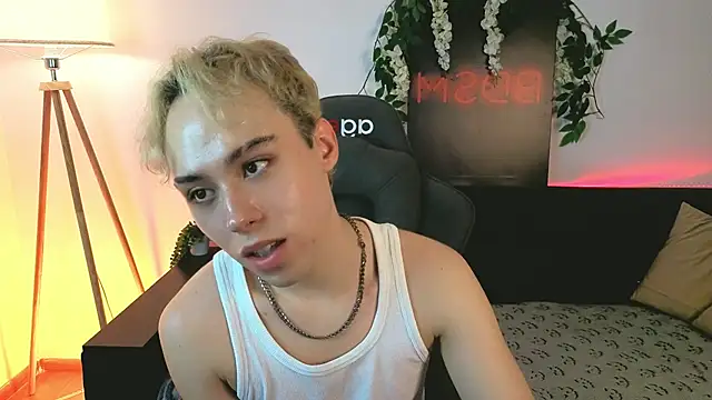 Yan_Cat Chat XXX live