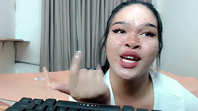 BrendaTaki Pertunjukan Webcam