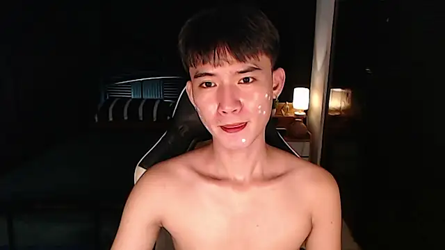 asian_dai: διαδικτυακό σόου στην κάμερα