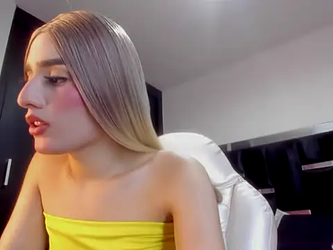 צ'אט XXX בשידור חי של Miranda_bigcock3