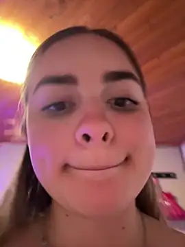 imlindapink Chat XXX in diretta