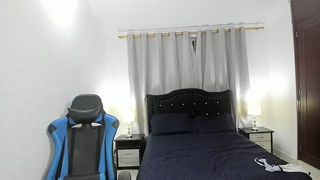 Czat XXX na żywo – Debora_brown
