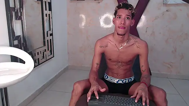 Chat XXX en directo de LOVELY_LEGANDS