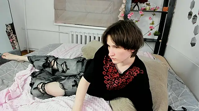 Ash_Foxgloven Webbikameraesitys
