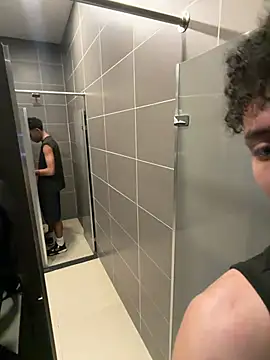 yoursexyjose webcam show