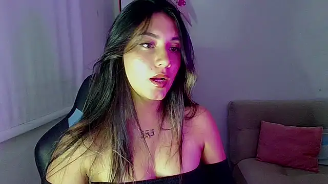 Chat XXX en directo de Lia_14_