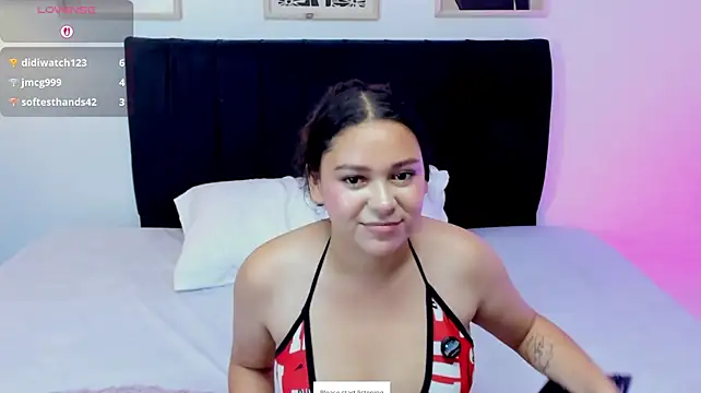 Littlee_Noemi's Live XXX Chat