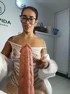 Živý XXX chat Layla_Revers