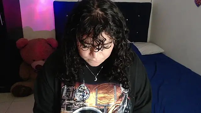 Chatroom XXX en direct de ANGELIQUE_KLANE