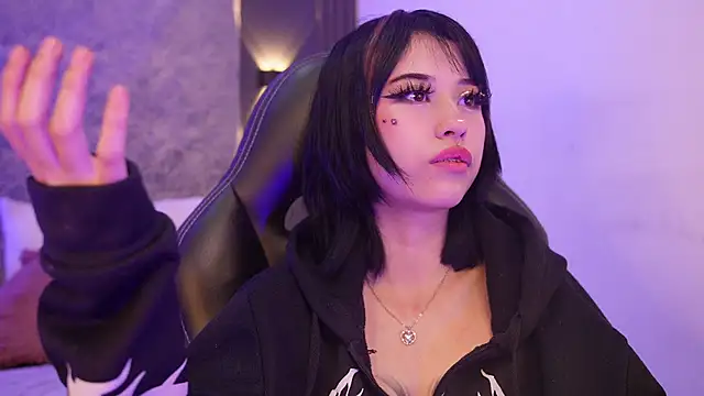 HannahSky_'s Live XXX Chat