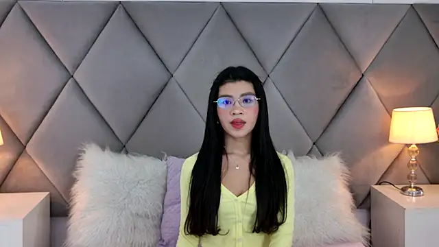 OliviaDiazのライブXXXチャット