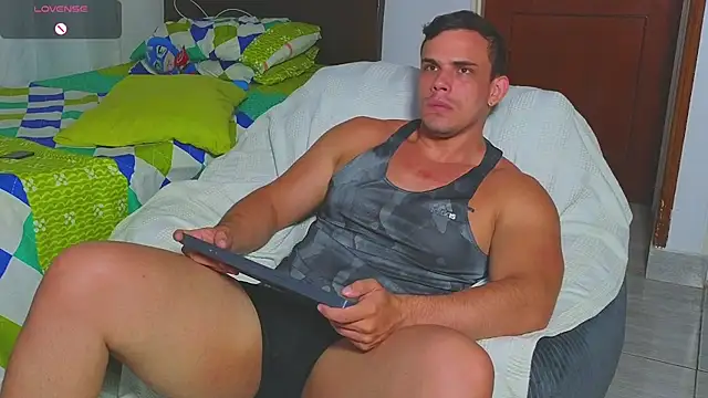 Regansmiths élő XXX-chatje