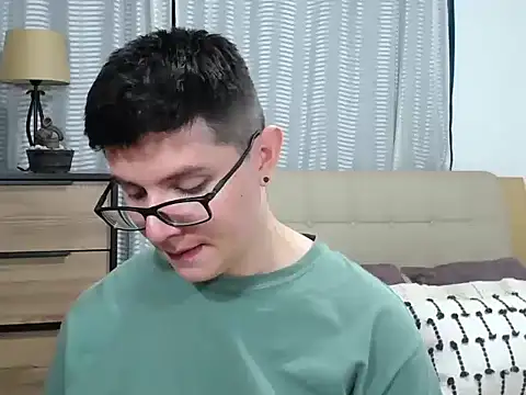 BlackFoXXX69's Live XXX Chat