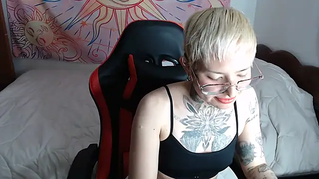 ArrangedFoot Live XXX Chat